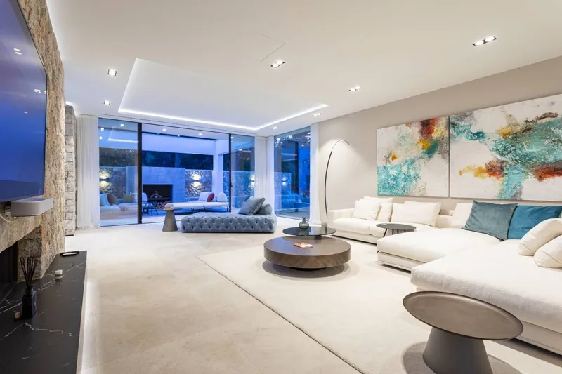 Stunning new villa in Santa Ponsa — photo 1