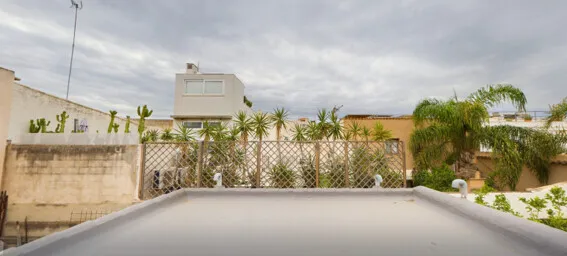 Townhouse to Renovate with Roof Terrace in El Molinar — photo 1
