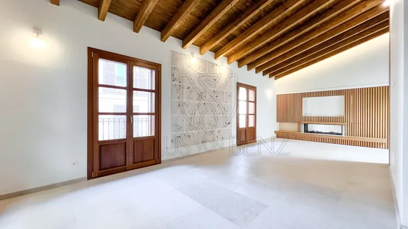 Elegant luxury penthouse in the best central old town location in Palma de Mallorca — photo 9