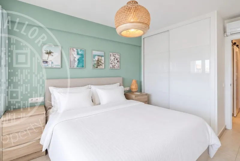 260804 – Modernised Apartment near the Beach — photo 12