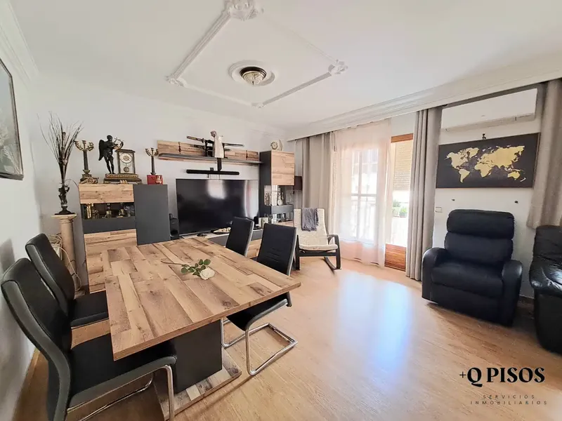 Sunny and spacious first floor, renovated property cared for down to the last detail — photo 3