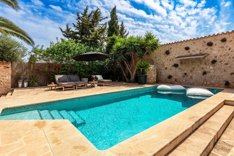 Townhouse with patio oasis and glazed winter garden in Es Llombards — photo 3