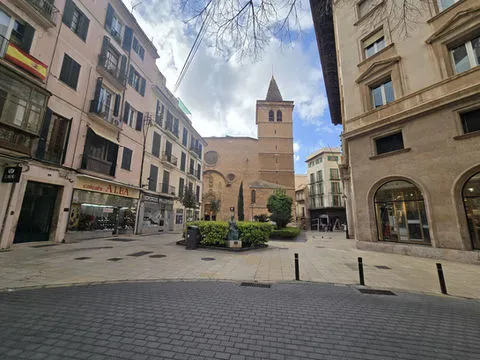 Profitable premises for sale in Plaza de l'Olivar — photo 10
