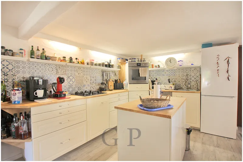Real estate details — photo 6