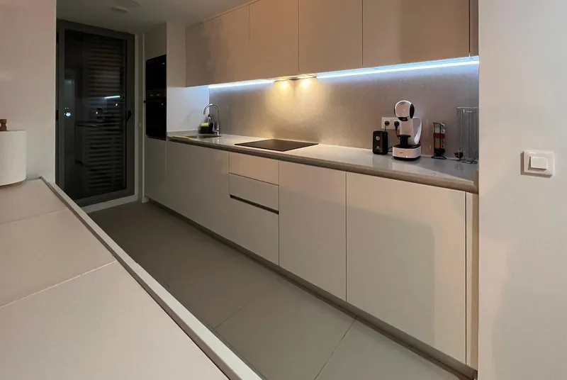 Palma de Mallorca – Investment: central new-build penthouse apartment with rooftop pool in a quiet location (rented) — photo 11