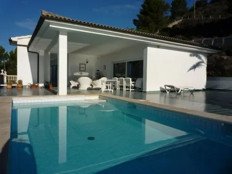 Villa in spectacular location — photo 3