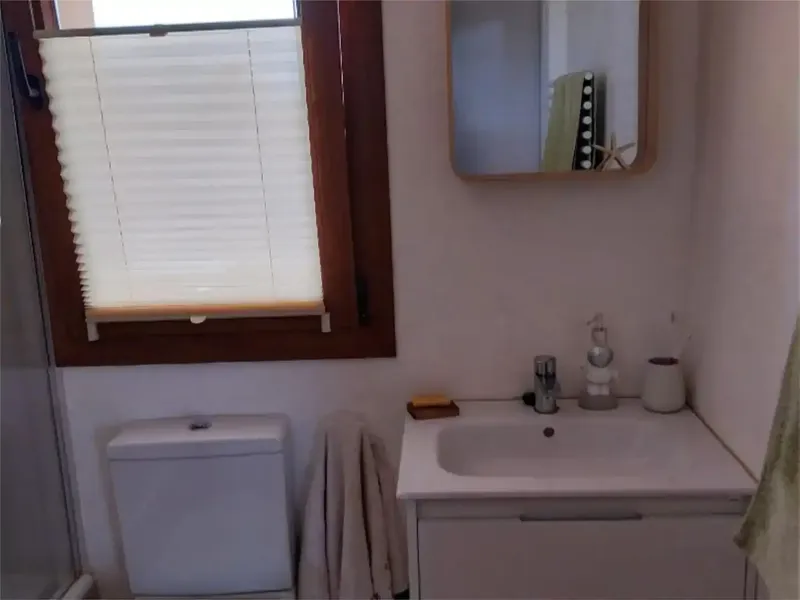 ALQUILER DE TEMPORADA [redacted] DÍAS DESDE EL 25 DE JULIO. Es una vivienda amplia, muy cómoda y bien aislada. Tiene una cocina abierta al com — photo 9