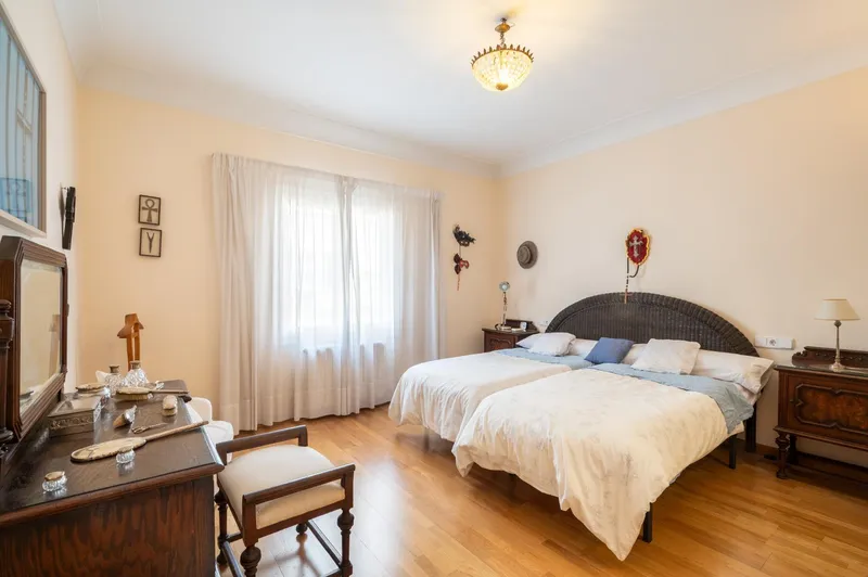 Flat - Palma de Mallorca (Centro), Built Surface 214 m², 5 Bedrooms, 3 Bathrooms, Lift — photo 7