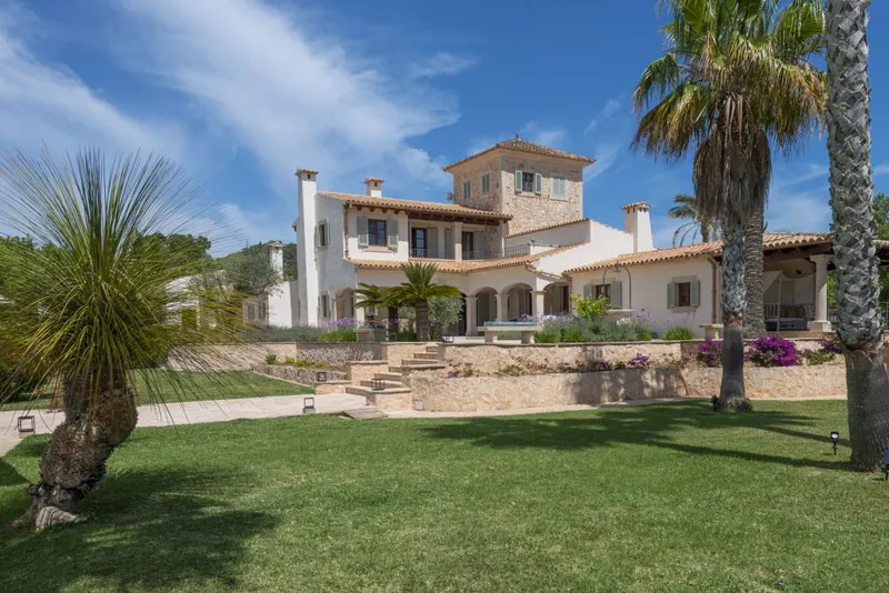 Spectacular newly renovated finca on a quiet plot near C'as Concos — photo 4