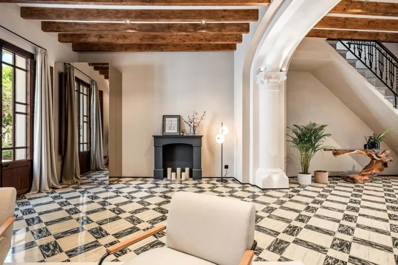 Extraordinary Historic Townhouse with Pool & Style in the Heart of Mallorca — photo 1