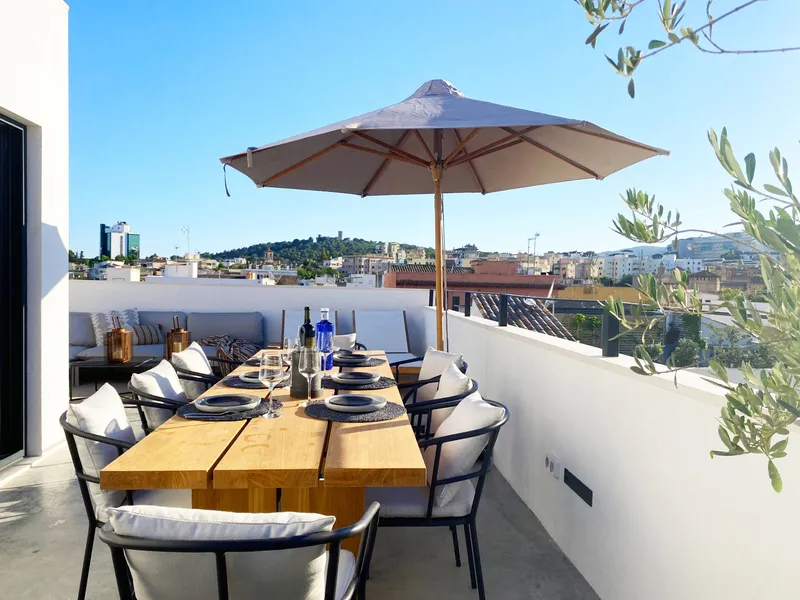 Boutique style townhouse near Santa Catalina — photo 2