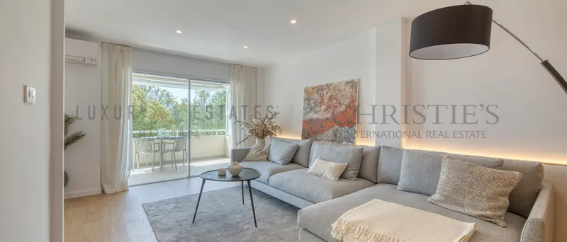 Completely renovated penthouse in Bendinat with roof terrace and private pool and sea views — photo 2