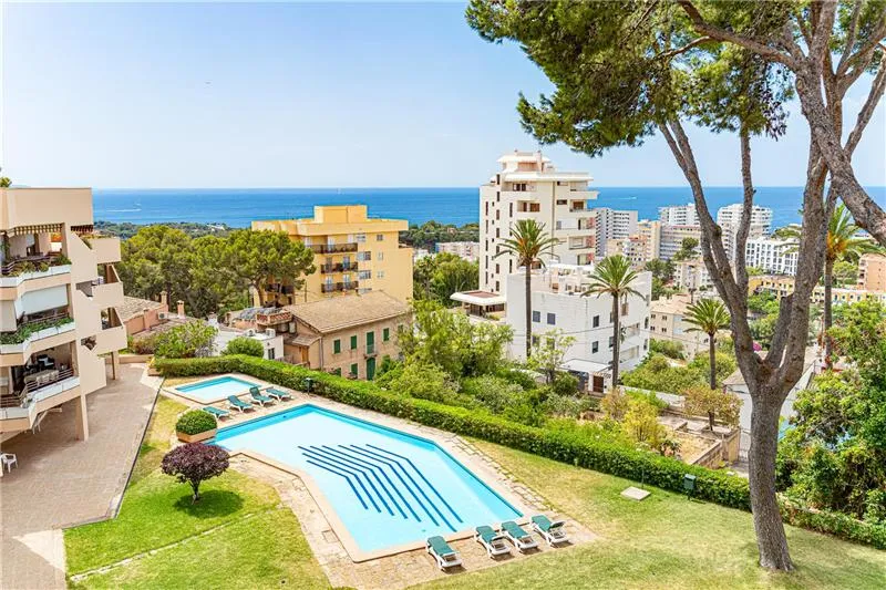 Spectacular apartment with panoramic views in Bonanova — photo 2