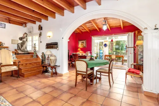Llucmajor, Idyllic finca with great potential in Llucmajor — photo 8