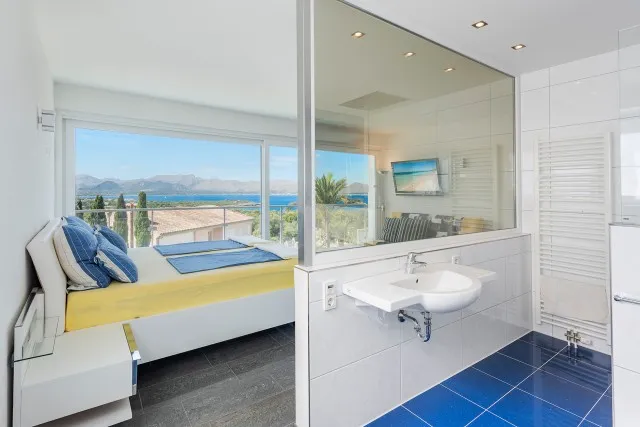 Exclusive villa with sea views and pool for sale in Bonaire, North Mallorca — photo 11