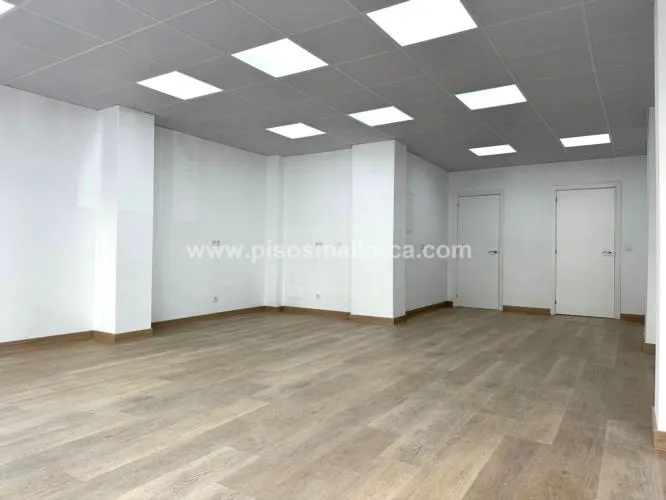 Commercial premises. Palma de Mallorca — photo 1