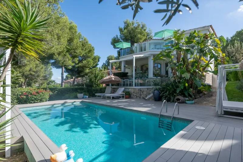 Beautiful Modernised Villa in Santa Ponsa With Pool and Holiday License — photo 1