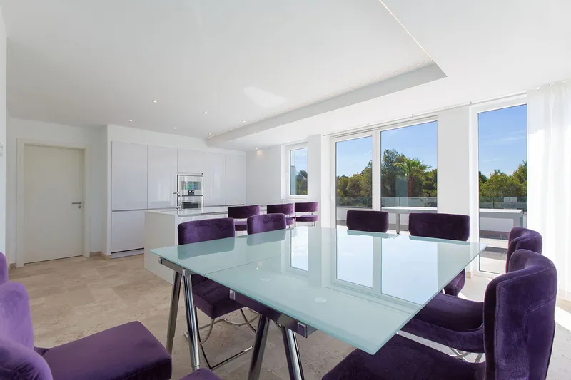 Modern 4-bedroom villa with fantastic views for rent — photo 6