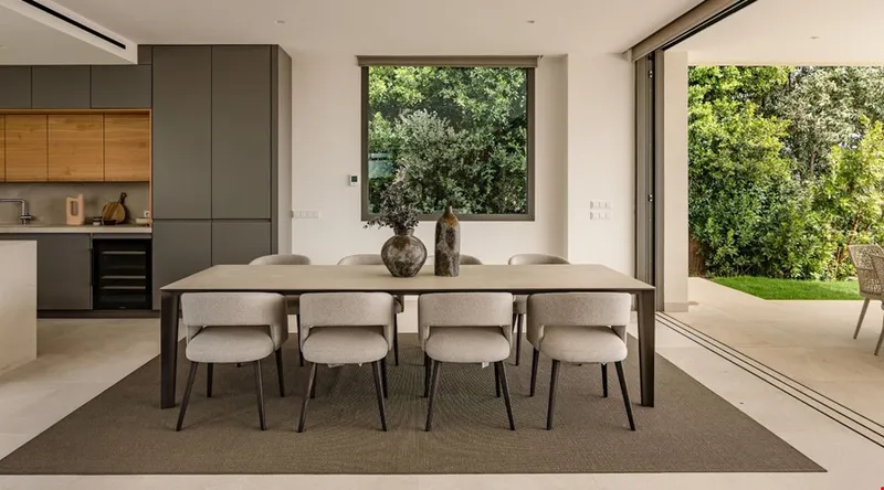 Architectural masterpiece with dual pools and panoramic vistas for sale in Santa Ponsa — photo 6
