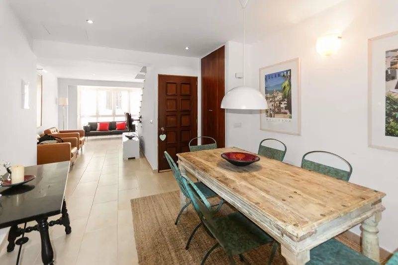 Townhouse in Felanitx with large sun terrace and guest apartment — photo 1