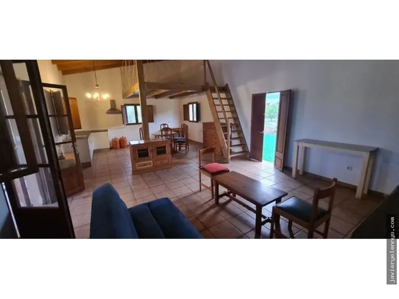Rustic farmhouse rental in Diseminado Poligon 07, 1229 — photo 9