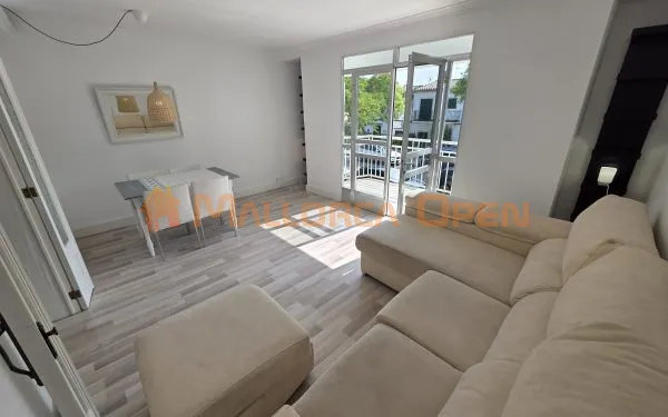 First floor with open ceiling and private terrace – Avenida Sa Fonera, Porto Cristo — photo 1