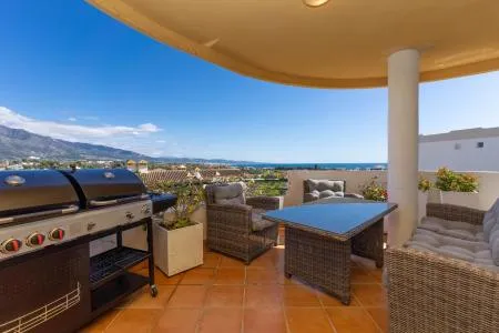 Duplex - Marbella (Nueva Andalucía) — photo 1