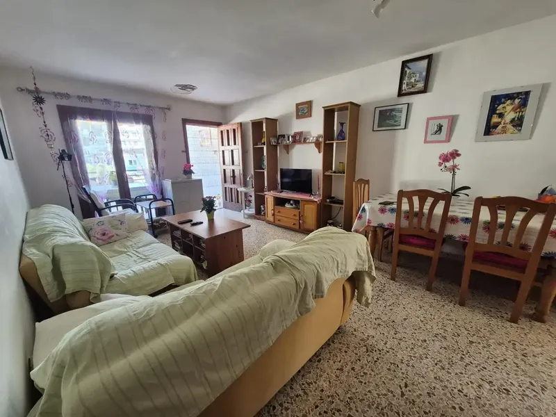 Located in one of the most sought-after residential areas of Playa de Palma, specifically in the popular neighborhood of Las Maravillas, this apartment — photo 9
