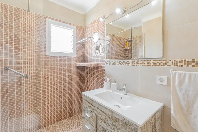 We present this fantastic apartment located in Nou Llevant, one of the most promising areas of Palma. It is a seventh floor with — photo 12