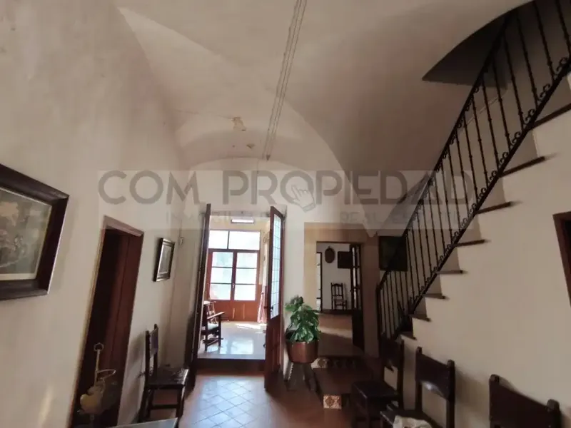 Village house with a cadastral age of 1840. It is a traditional Mallorcan house, in need of renovation, which — photo 5