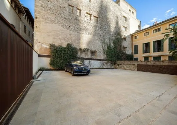 Duplex in La Seu, Palma de Mallorca — photo 1