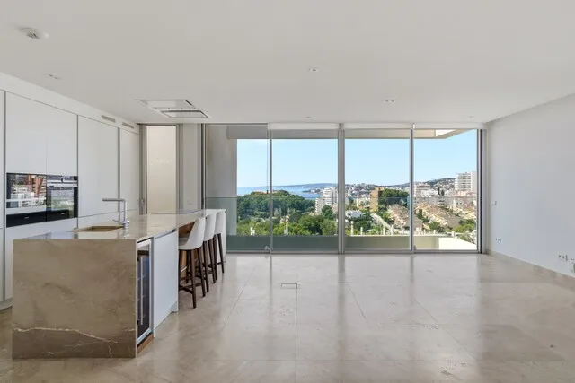Luxury sea-view penthouse with roof terrace for sale in Palma, Mallorca — photo 10