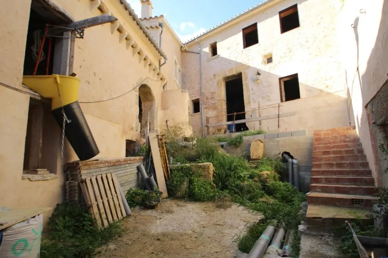 Project in the village of Santa Eugenia, hotel or three houses — photo 1