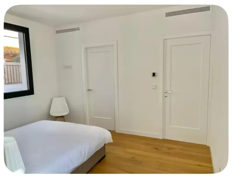 At the beach of Palma, 5 minutes from the airport and 500 meters from the beach, we rent this cozy and modern guest space for pers — photo 2