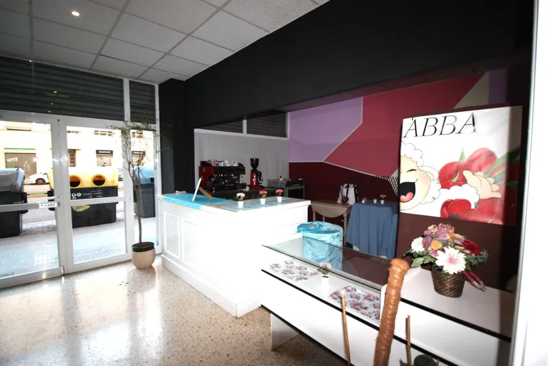 Business Premises - Palma de Mallorca (Bons Aires), Built Surface 460m², 1 Bathroom, 2 Toilets — photo 2
