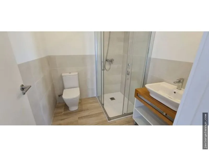 Apartment for rent in Ronda del Port — photo 4