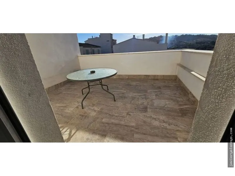 Rental of semi-detached house on Calle Sant Martí — photo 7