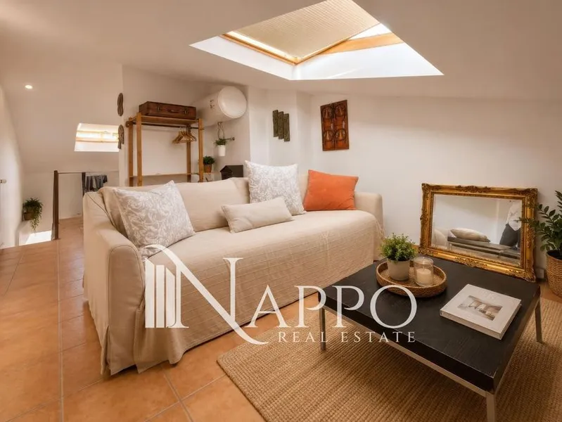 Duplex for sale in Calle Soler — photo 1