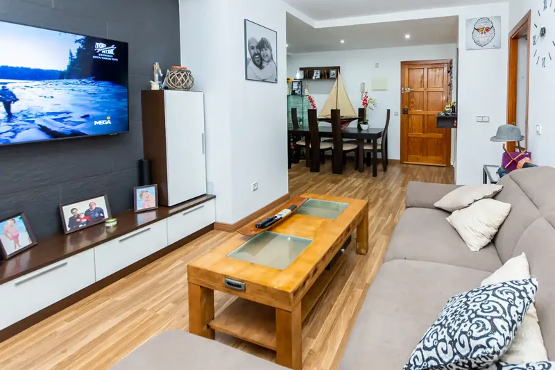 Bonallarmca offers this great opportunity in Son Ferrer. Beautiful ground floor renovated with taste in a very quiet area, with excellent quality — photo 4