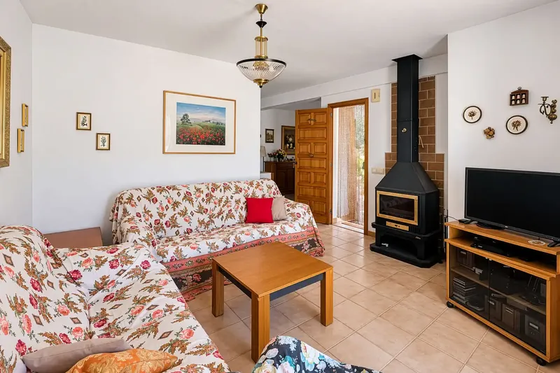 En una preciosa, tranquila y protegida zona residencial de la pequeña localidad costera de Son Serra de Marina se encuentra esta encantadora — photo 7