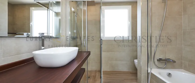 Modern terraced house in Nova Santa Ponsa with private pool and views of the golf course — photo 12