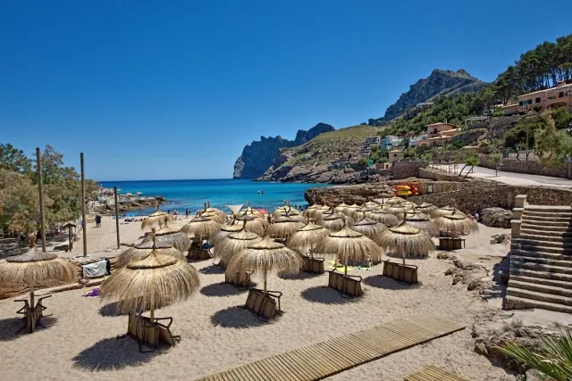 Villa renovation project in prime location for sale in Cala San Vicente, North Mallorca — photo 12