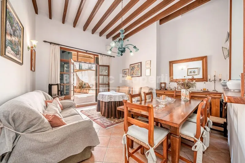 Town house with commercial potential for sale in Pollensa, North Mallorca — photo 4