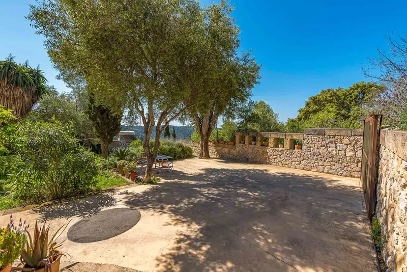 Charming village house with private pool in Galilea — photo 3