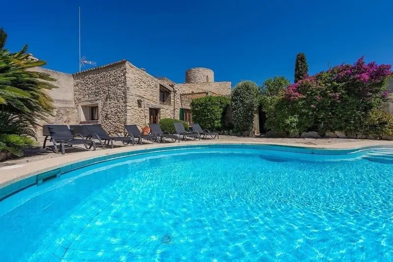 ¡Bienvenido a su propio retiro en una pintoresca casa de campo con licencia de vacaciones y molino histórico! Esta propiedad única ofrece a — photo 7