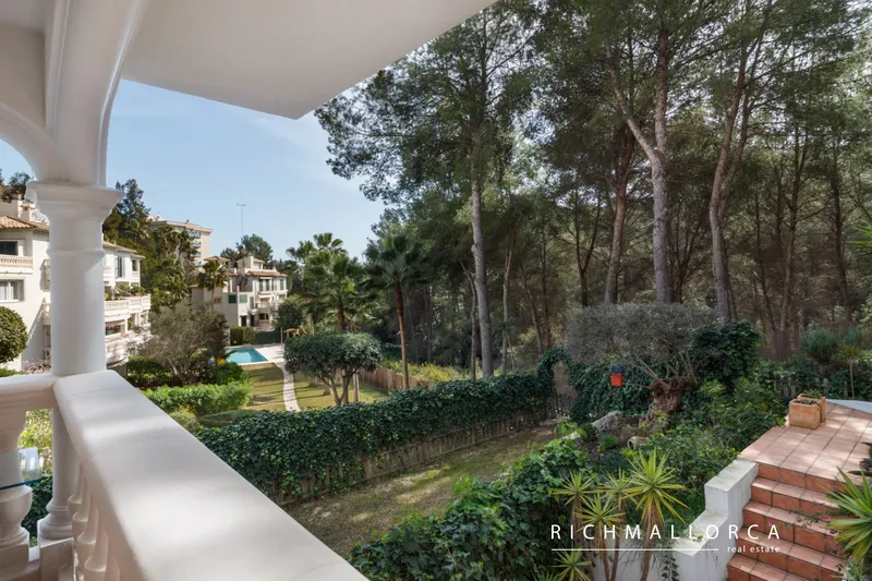 Renovated duplex apartment with spacious private terraces in Cas Català — photo 12