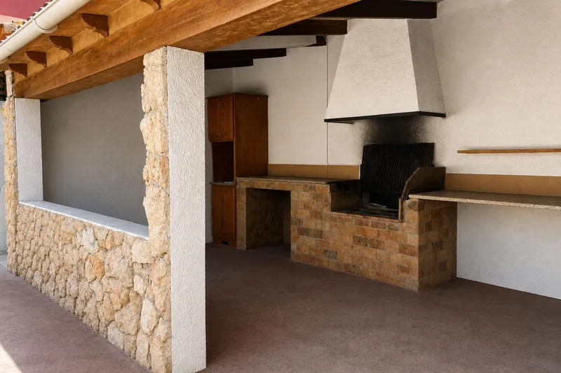 Independent chalet with 400 m² plot a few meters from the sea in Cala Gamba — photo 6