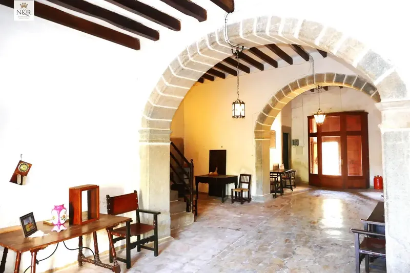 IKV[redacted]th-century manor house of 416 m² with a large garden of 154 m², on a plot of 447 m² in the center of Binissalem — photo 3