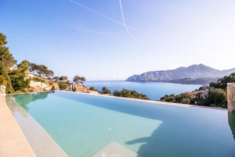 Modern style Villa with sea views in Canyamel — photo 1