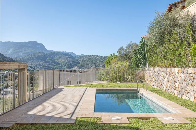 Luxury modern villa with panoramic views and pool in Port de Sóller — photo 8